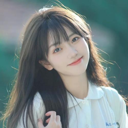 青春校园风清纯女生头像图片