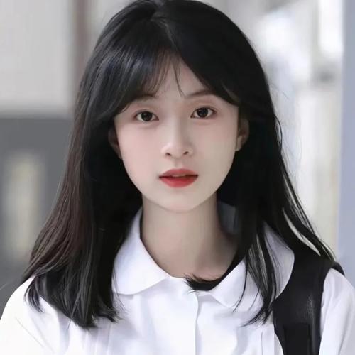 青春校园风清纯女生头像图片