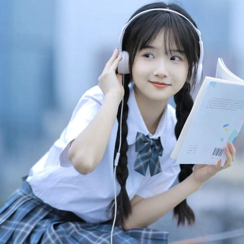 青春校园风清纯女生头像图片