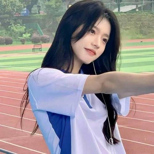 青春校园风清纯女生头像图片