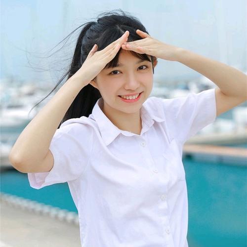 青春校园风清纯女生头像图片