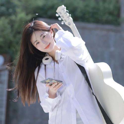 青春校园风清纯女生头像图片