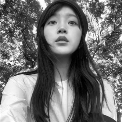 真人黑白少女风头像