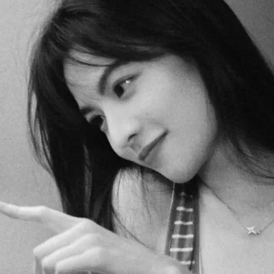 真人黑白少女风头像