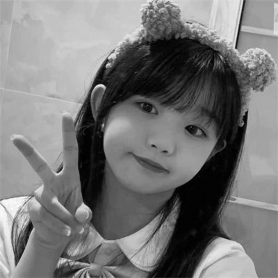 真人黑白少女风头像