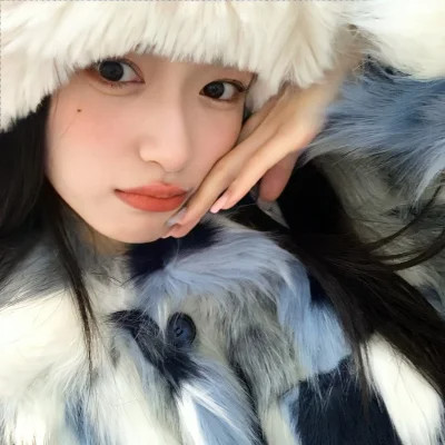 2025新款真人女生专用头像图片