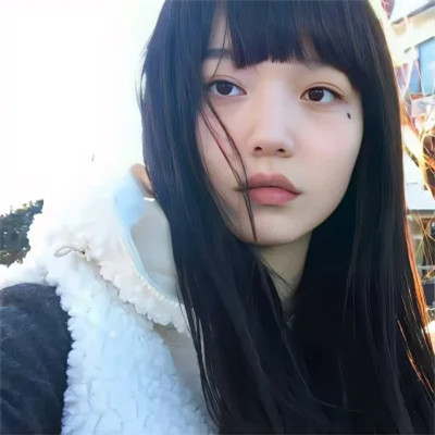 2025新款真人女生专用头像图片