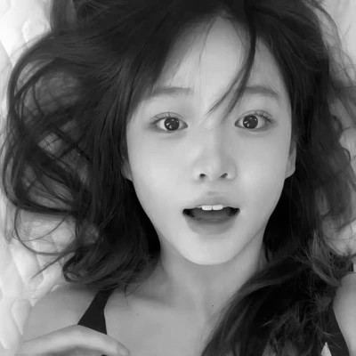 微信黑白头像专用女真人