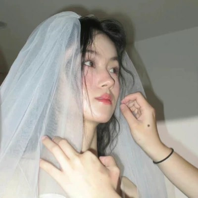 2025女生微信头像真人漂亮个性图片