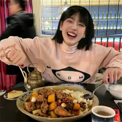 2025女生微信头像真人漂亮个性图片