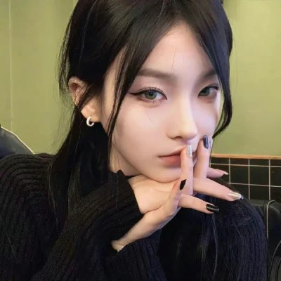 2025女生微信头像真人漂亮个性图片