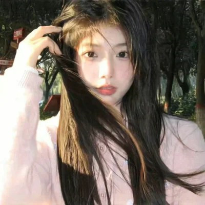 2025女生微信头像真人漂亮个性图片