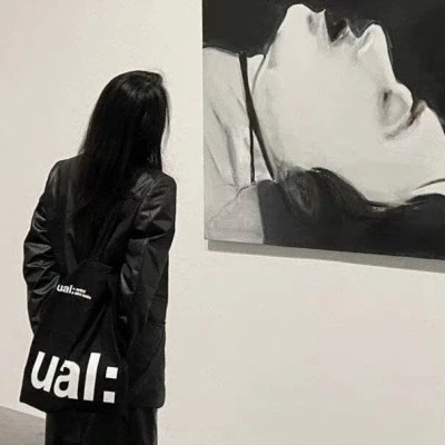 2025女生微信头像真人漂亮个性图片