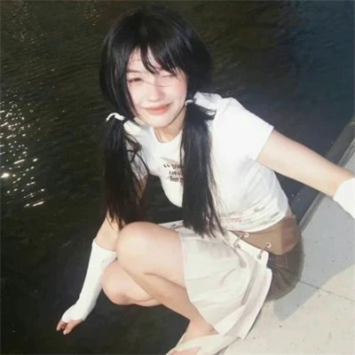 2025女生微信头像真人漂亮个性图片