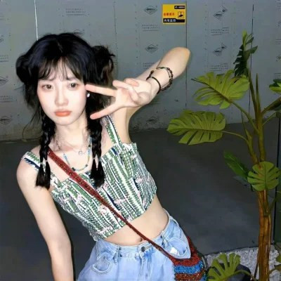 2025女生微信头像真人漂亮个性图片