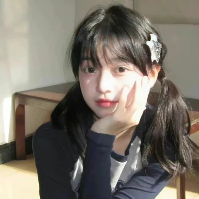 2025女生微信头像真人漂亮个性图片