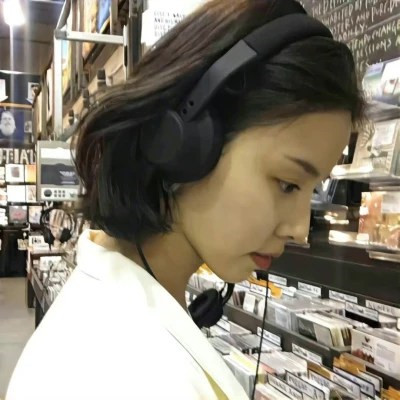 2025女生微信头像真人漂亮个性图片