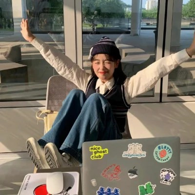 兔年头像2025女生真人
