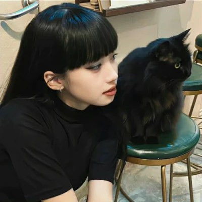 兔年头像2025女生真人