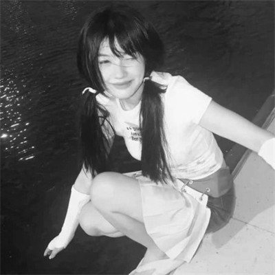 微信高清女黑白头像真人