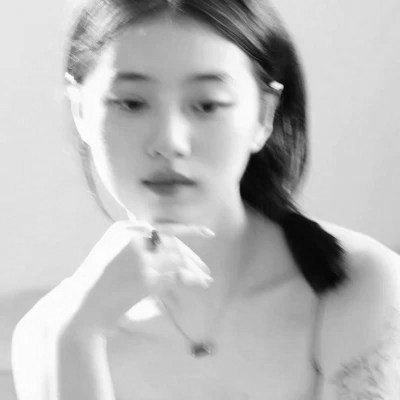 微信高清女黑白头像真人