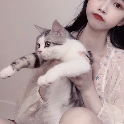 2025年最新款微信情侣头像真人