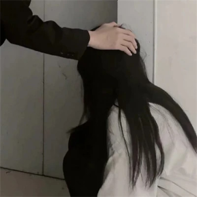 2025年最新款微信情侣头像真人