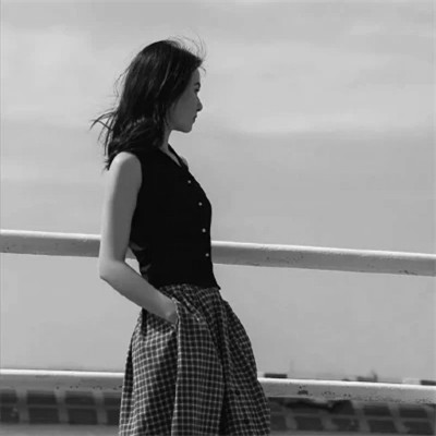 黑白头像情侣单人真人一男一女