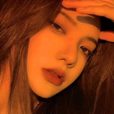 2025女生高级新款好看的头像图片