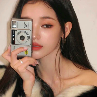 2025女生高级新款好看的头像图片