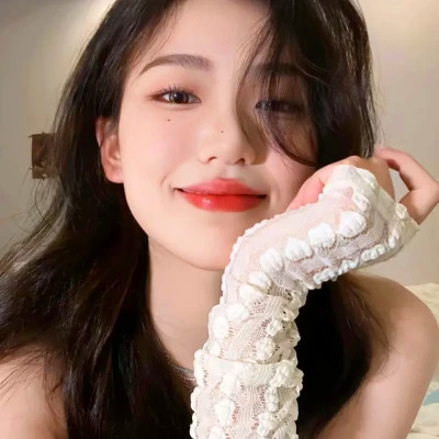 2025女生高级新款好看的头像图片
