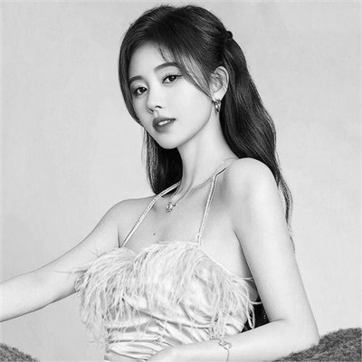 微信高清黑白女生头像