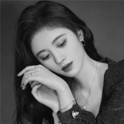 微信高清黑白女生头像