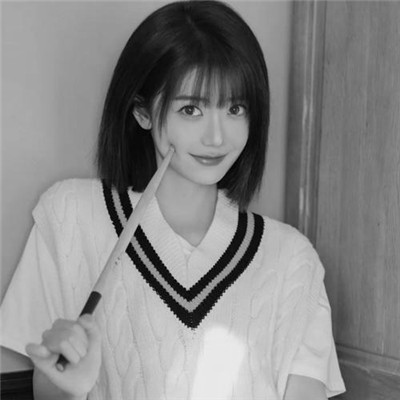 微信高清黑白女生头像