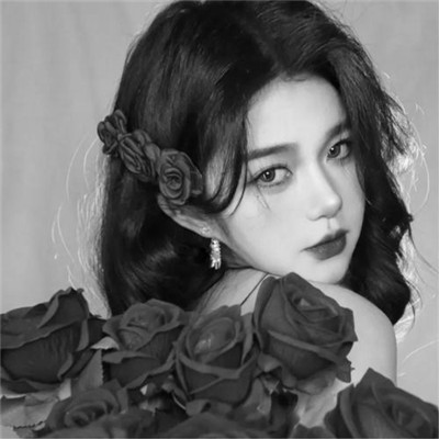 微信高清黑白女生头像
