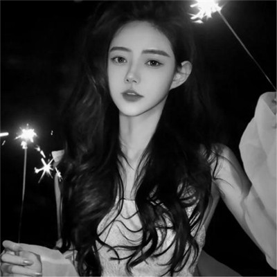 微信高清黑白女生头像