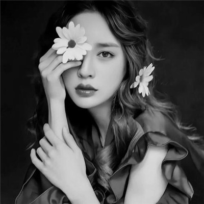 微信高清黑白女生头像