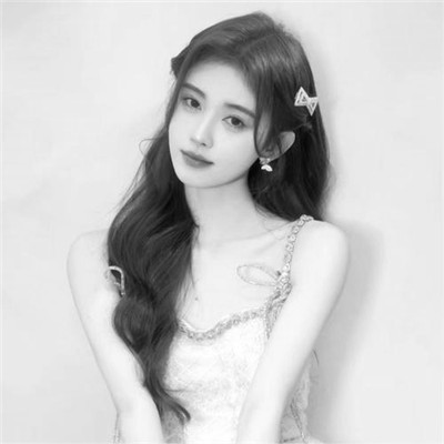 微信高清黑白女生头像