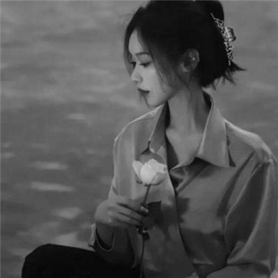 微信高清黑白女生头像