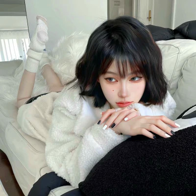 2025女生微信头像图片潮流