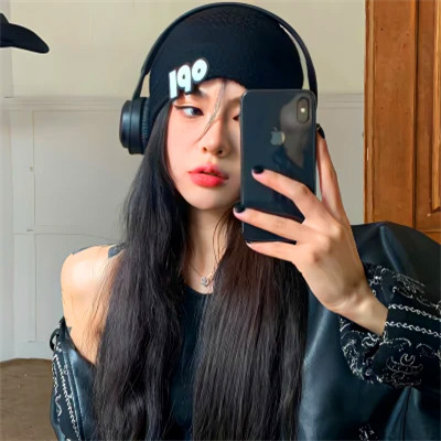 2025女生微信头像图片潮流