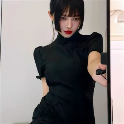 2025女生微信头像图片潮流