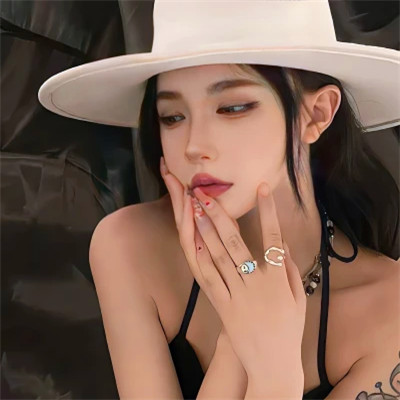 2025女生微信头像图片潮流