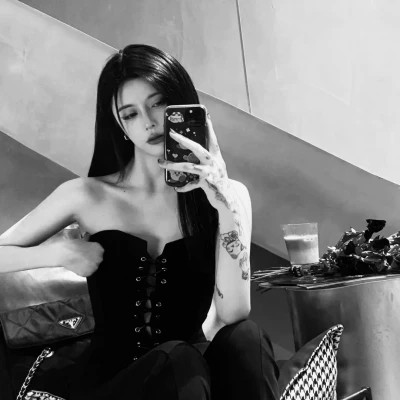 2025女生微信头像图片潮流