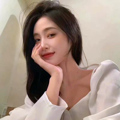 2025女生微信头像图片潮流