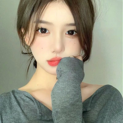 2025女生微信头像图片潮流