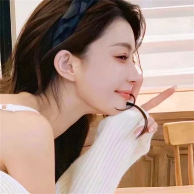 2025女生微信头像图片潮流