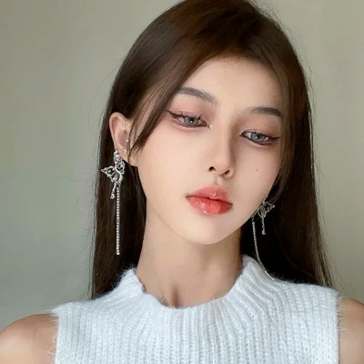 2025女生微信头像图片潮流