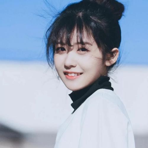 简单干净好看头像2025女生图片