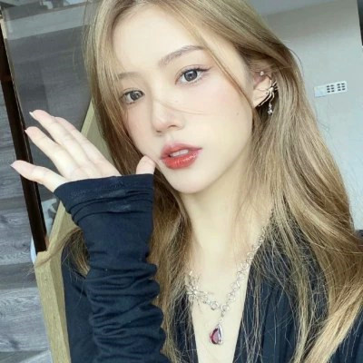 2025图片大全好看头像女